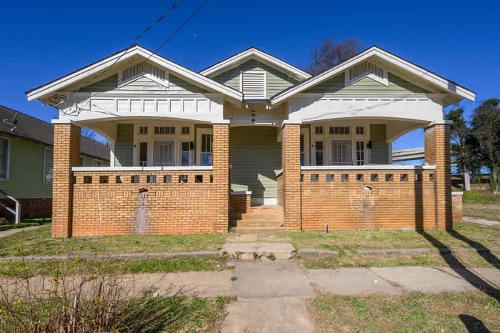 1214 10th Avenue North