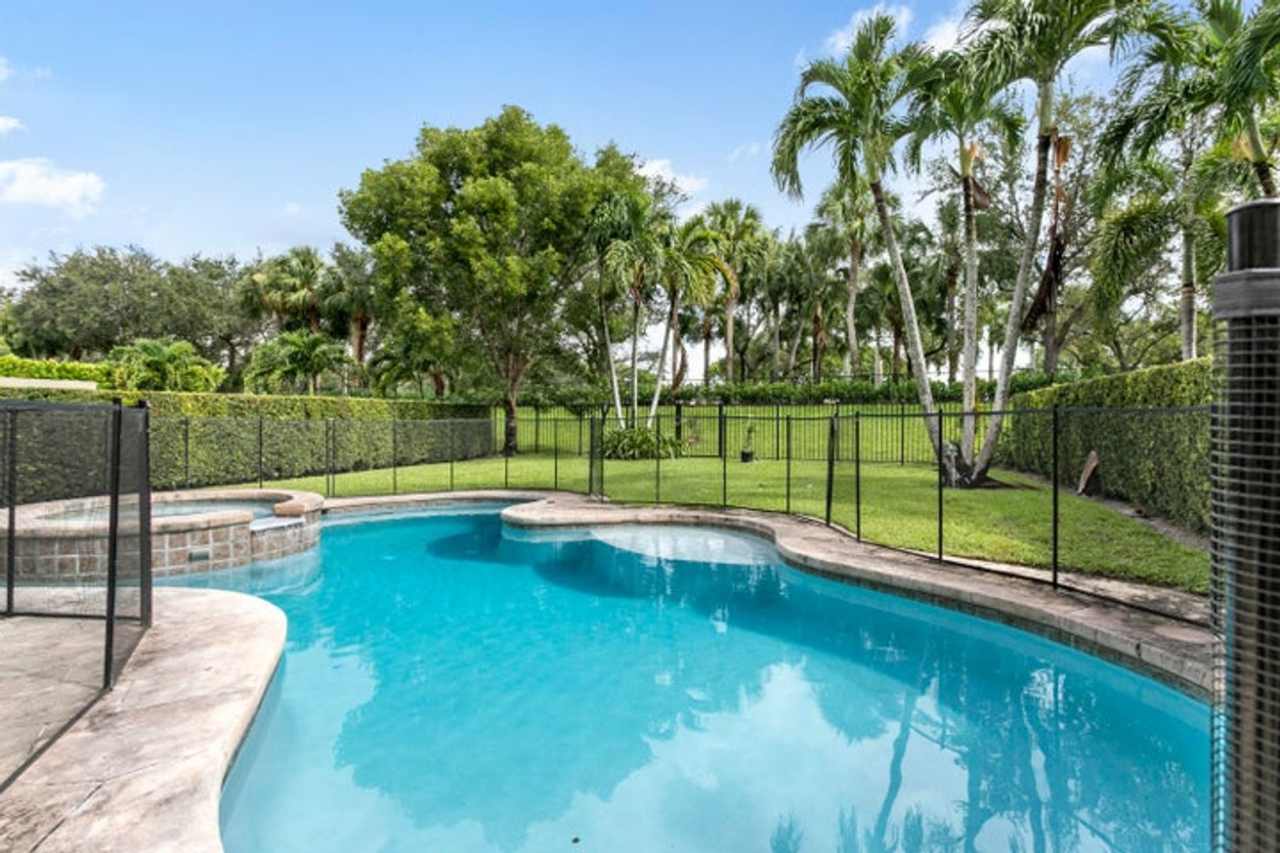 11101 Laurel Walk Road, Wellington, FL 33449