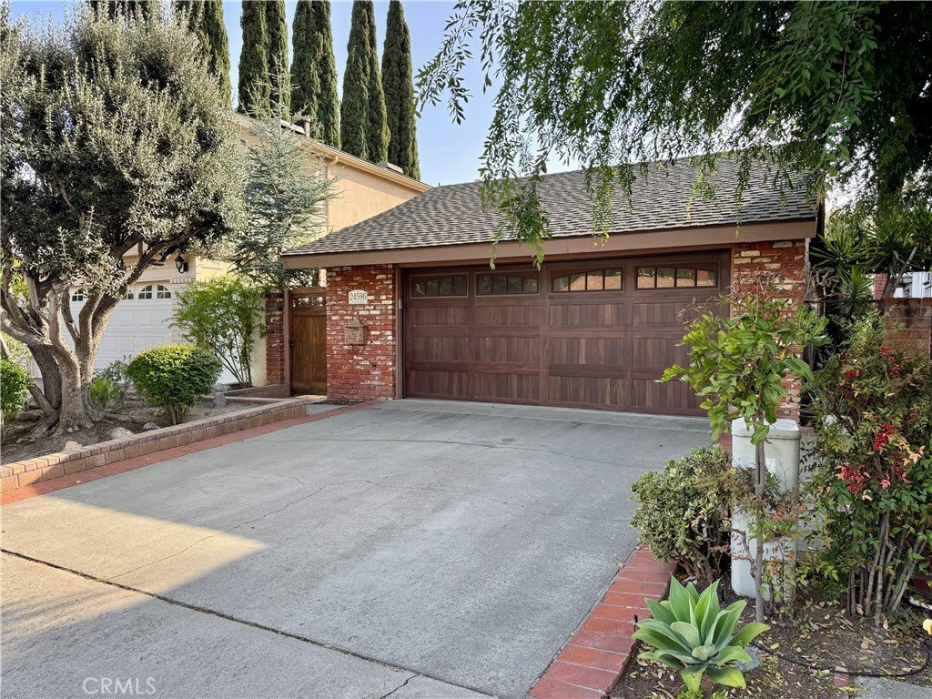 24596 Overlake Drive