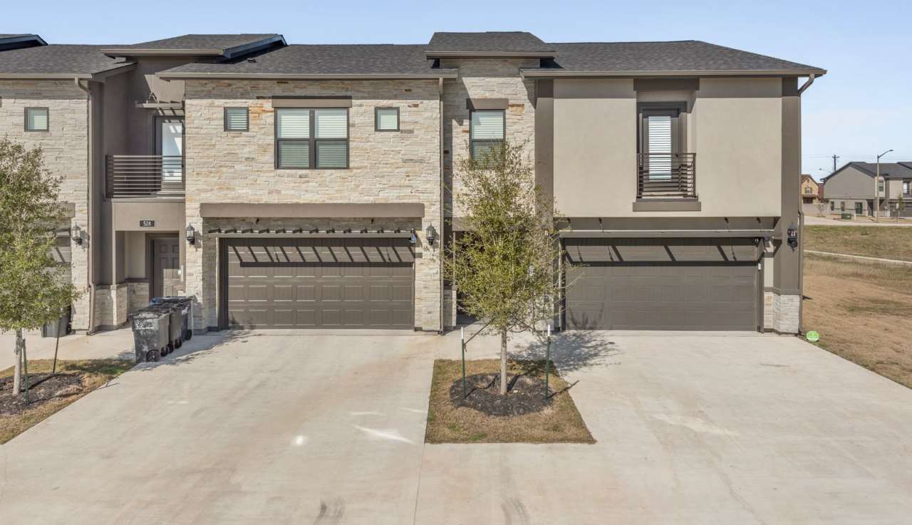 Available August 2026! Gorgeous 4 Bed, 4.5 Bath Townhome in Pershing Pointe!