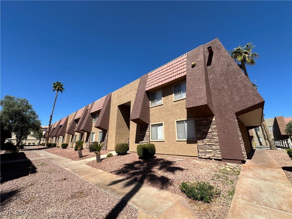 5404 River Glen Drive