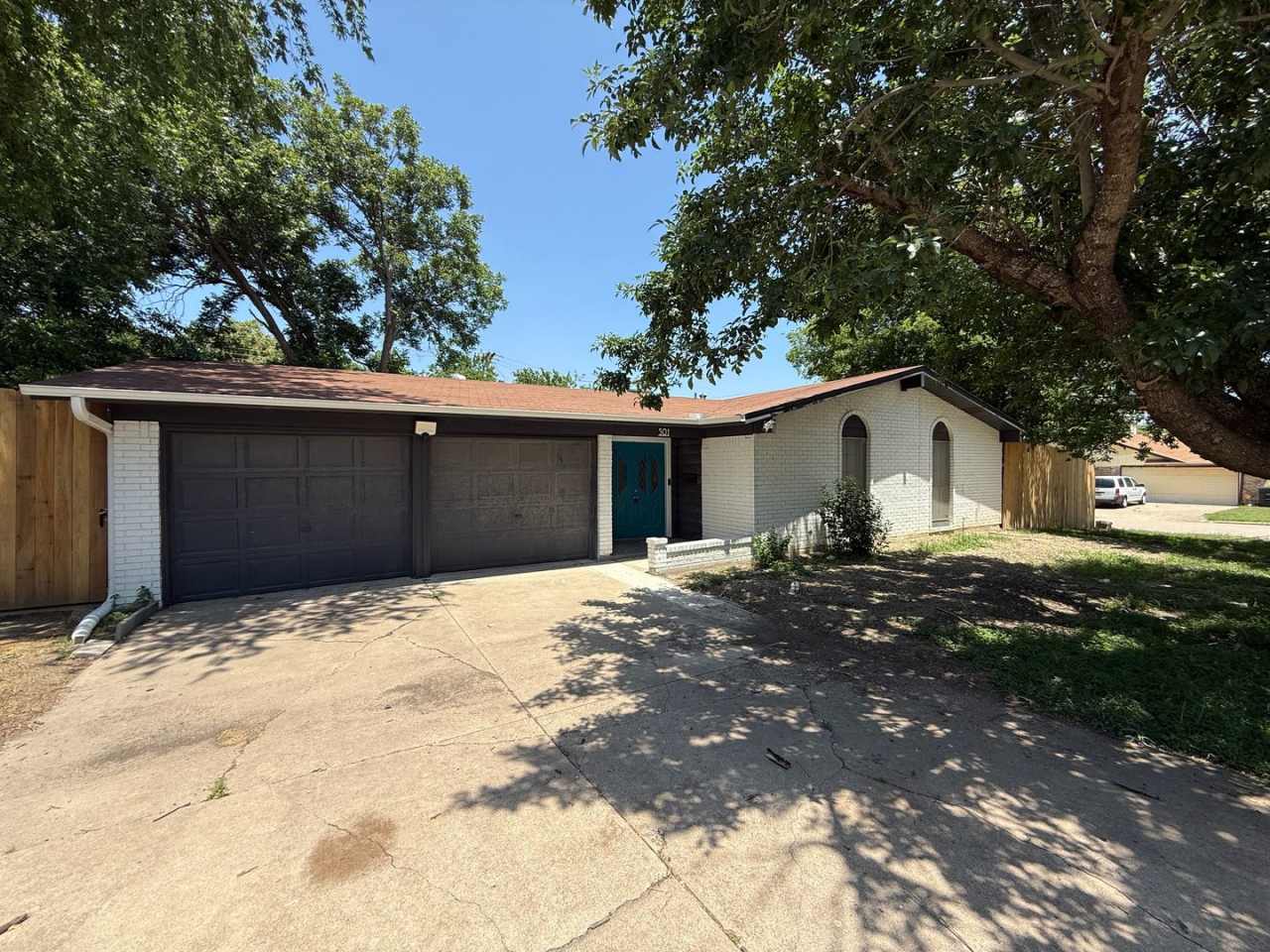 RENT REDUCTION - AVAILABLE NOW!