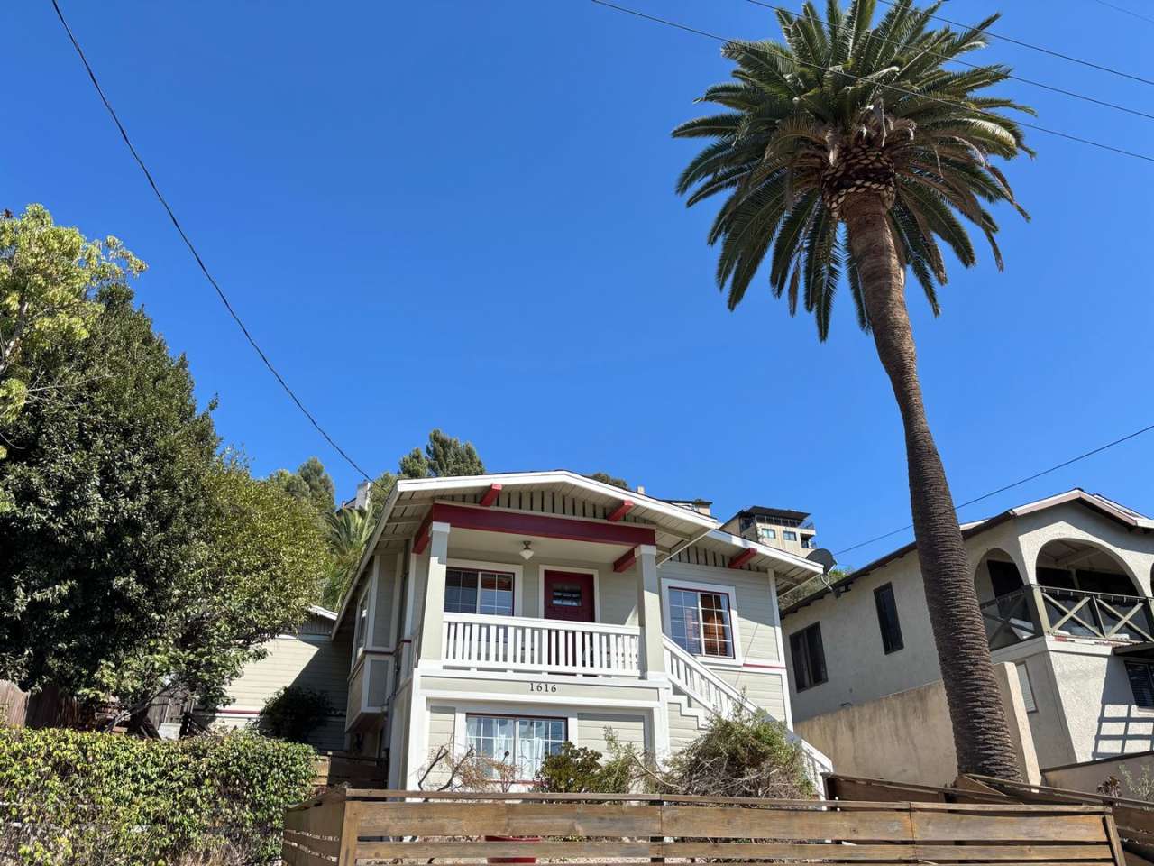 Serene 3bed /2 Bath Craftsman in Heart of Highland Park with Bonus Room/ Extra Bath and Sunset Views!