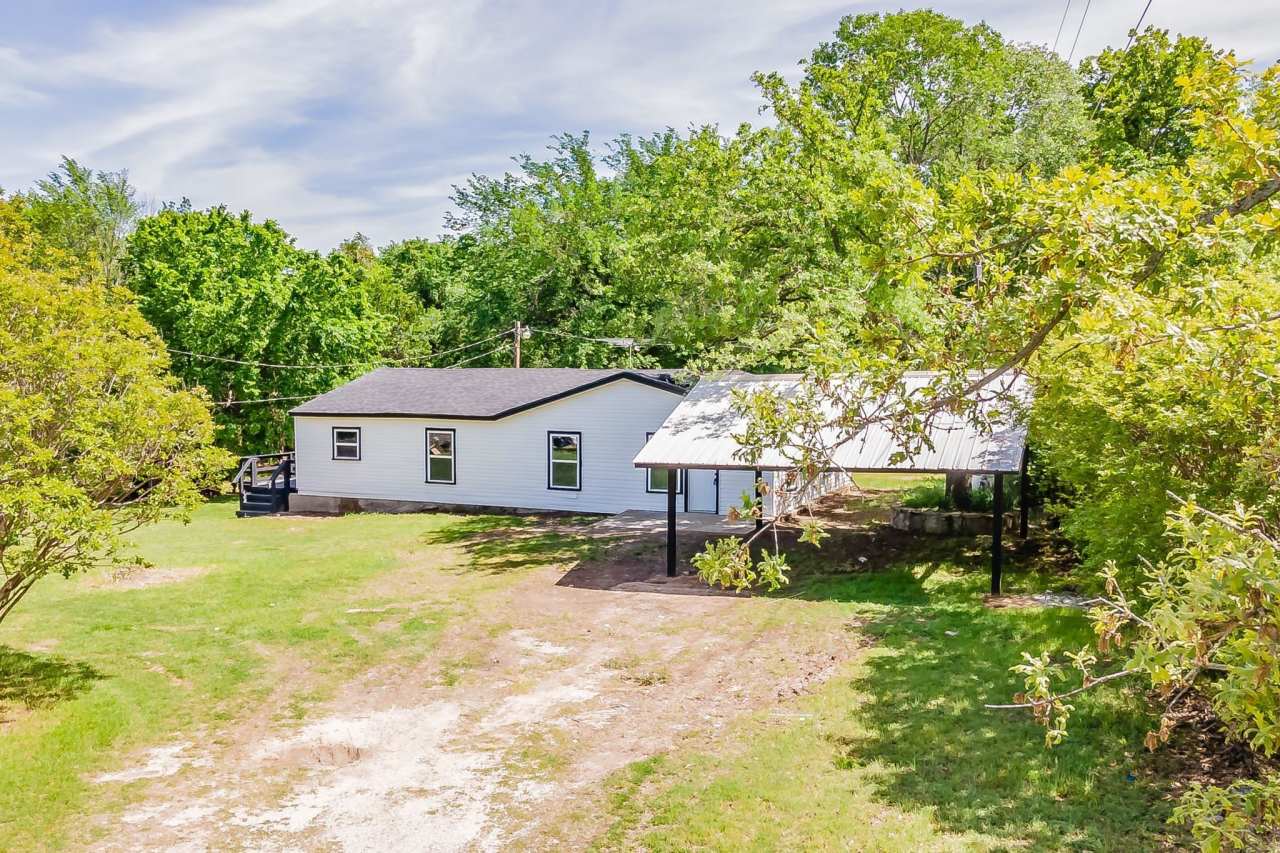 238 Briar Oaks Drive