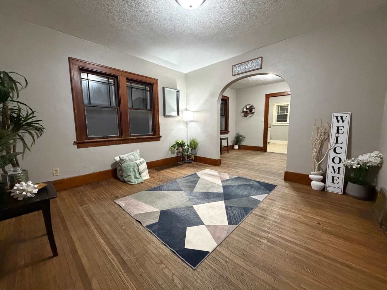 2 bed, 1 bath home for rent in Waterloo