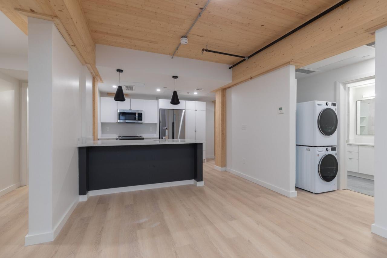 RENOVATED 3 BED 2 BATH IN SOUTH END!!!