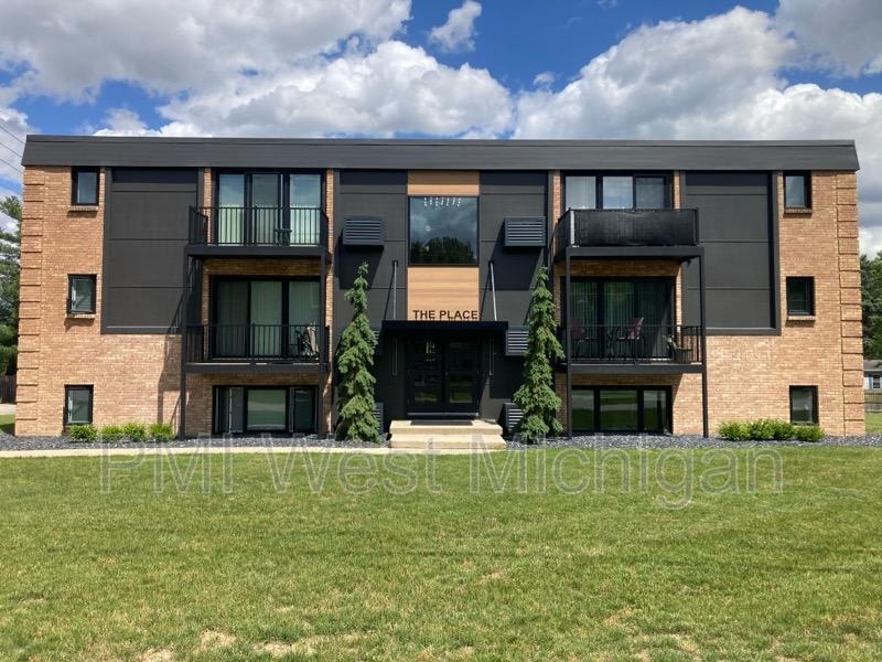 8428 Woodhaven Dr SW