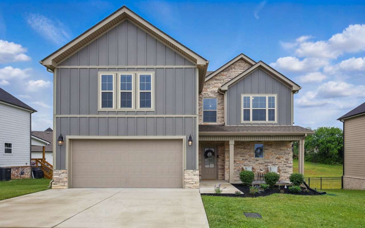 COMING SOON -Newer home in Sterling Acre Farms Waiting to be Called home Today!