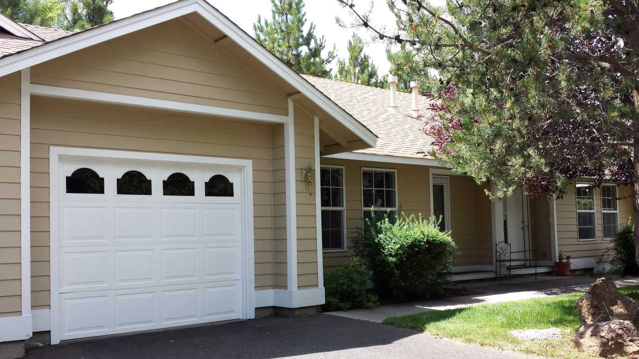 1085 Ne Purcell Blvd