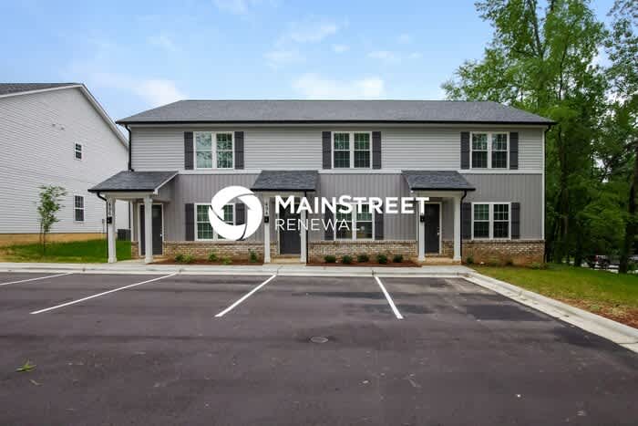 492 Rogers Lake Road East