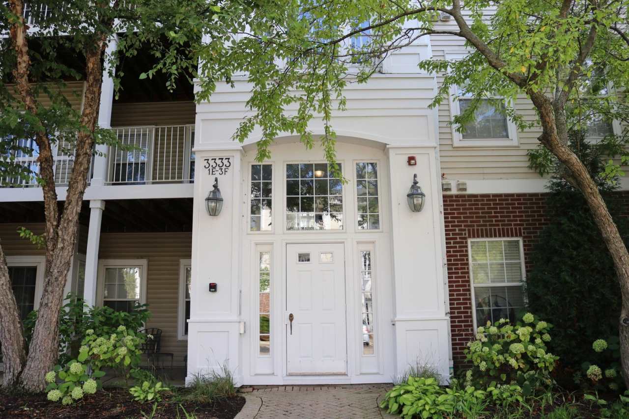 3333 STRATFORD Court