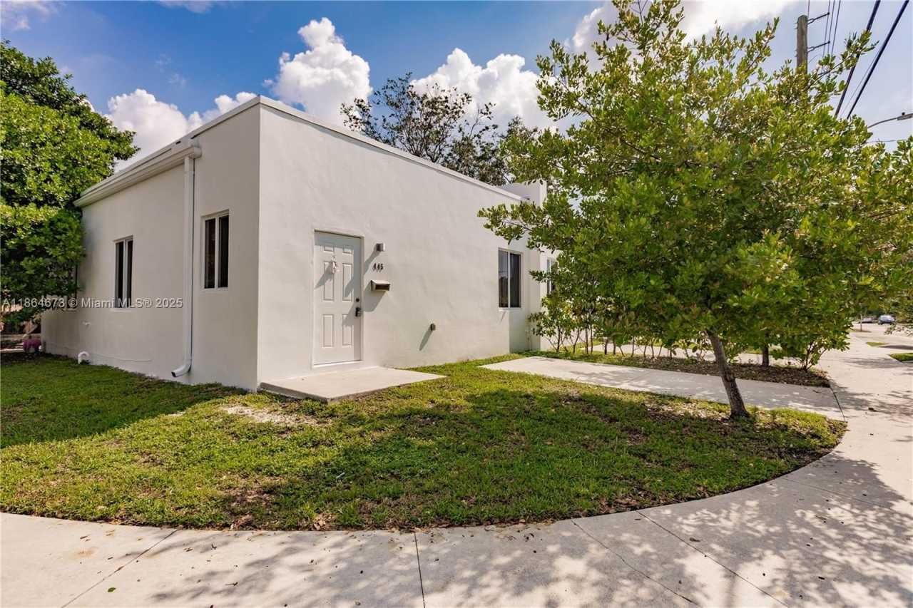 445 NW 77th St