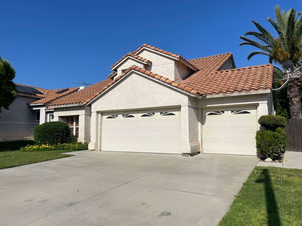 Highly Desirable 4b/3b Orangecrest Home