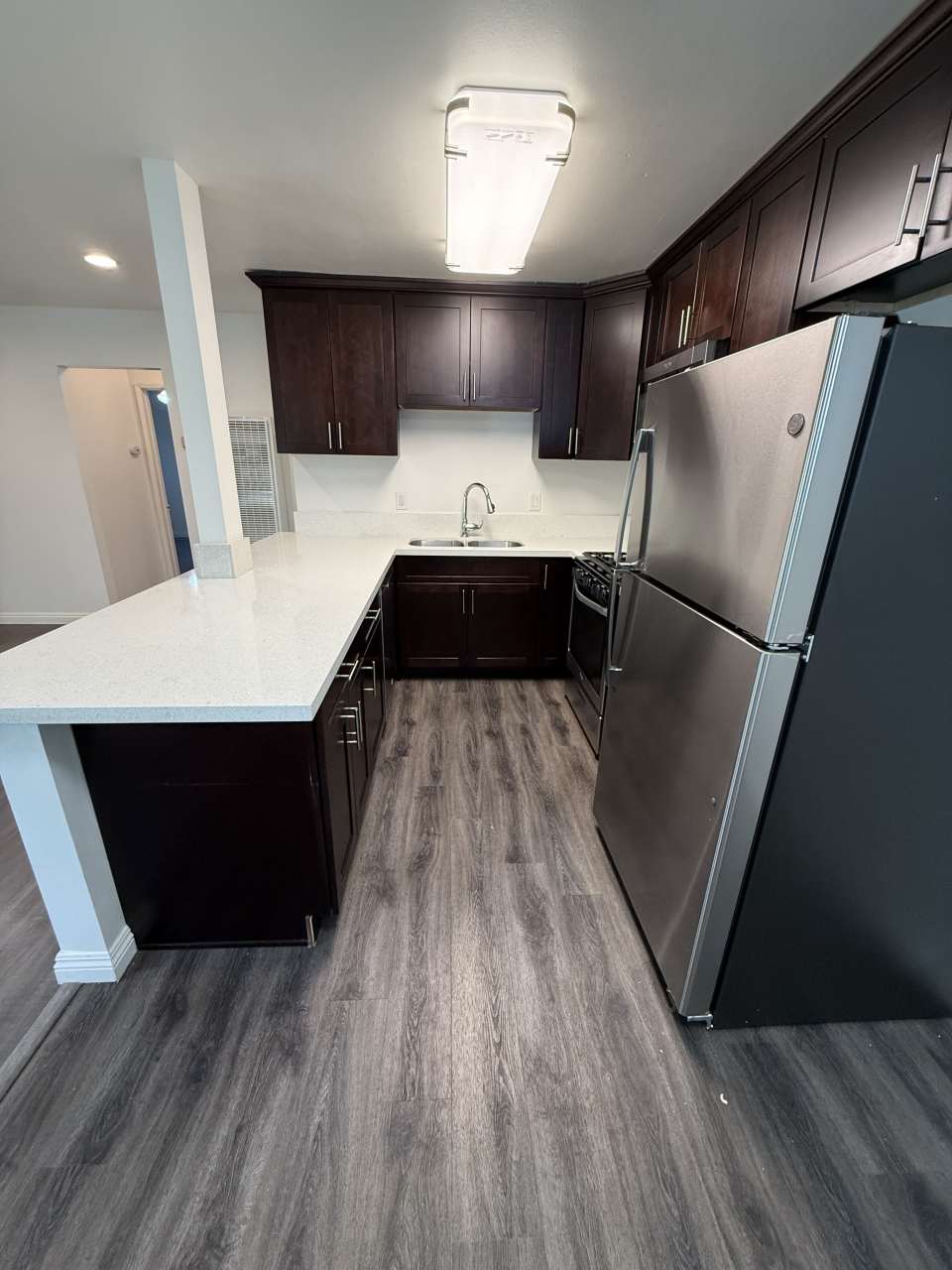 278 E Washington Blvd