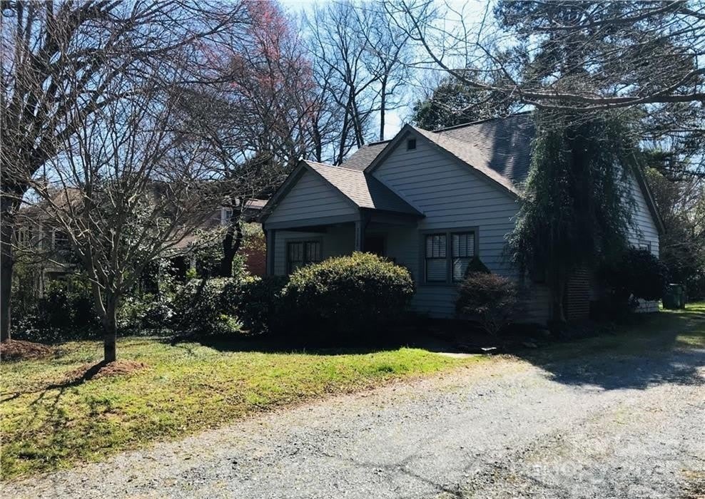 3128 Commonwealth Avenue