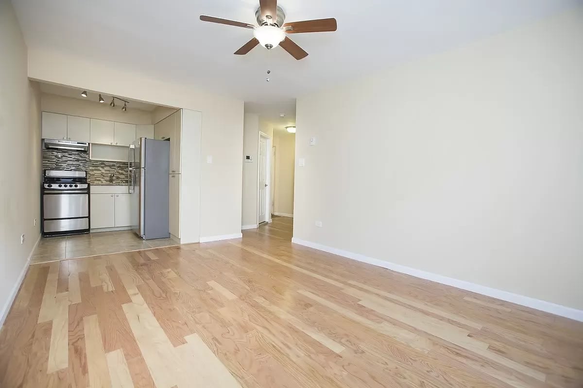 3123 Crescent St Apt 1A