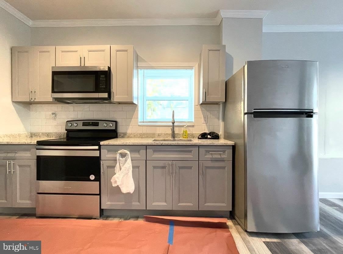 2500 S AMERICAN STREET