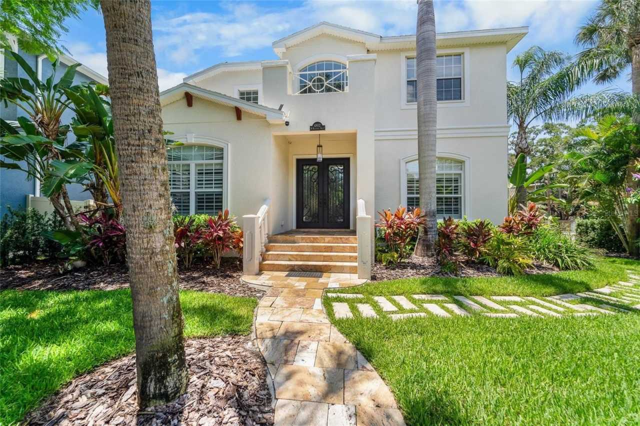 4802 W BEACHWAY DRIVE