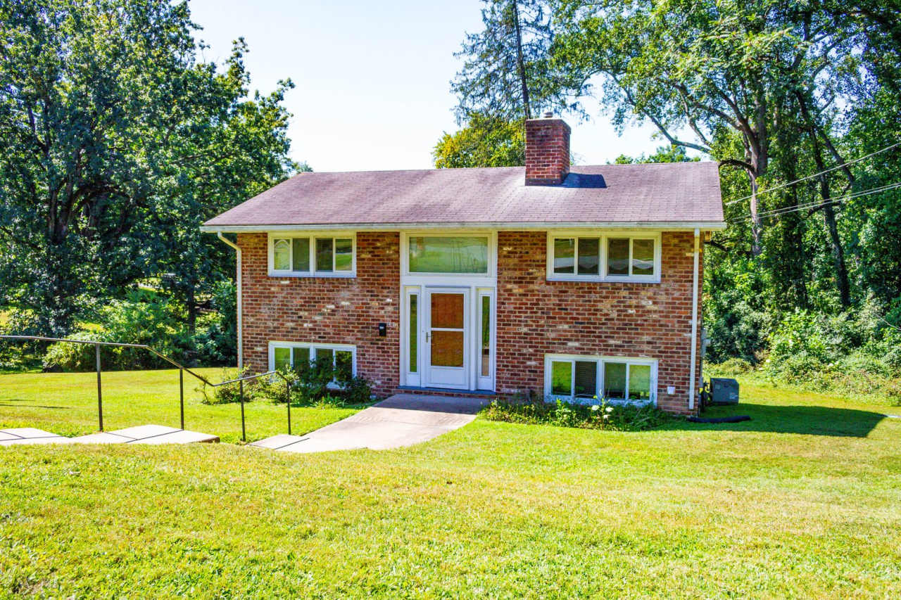 Comfortable Single-Family Living with All-Inclusive Utilities