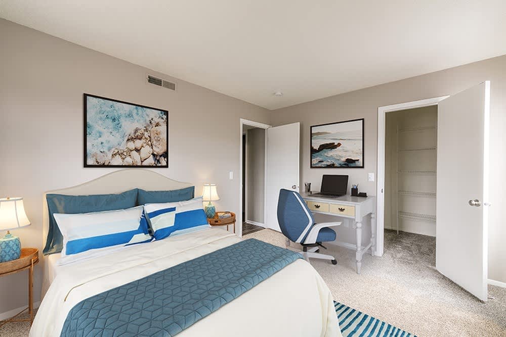 Runaway Bay Apartments