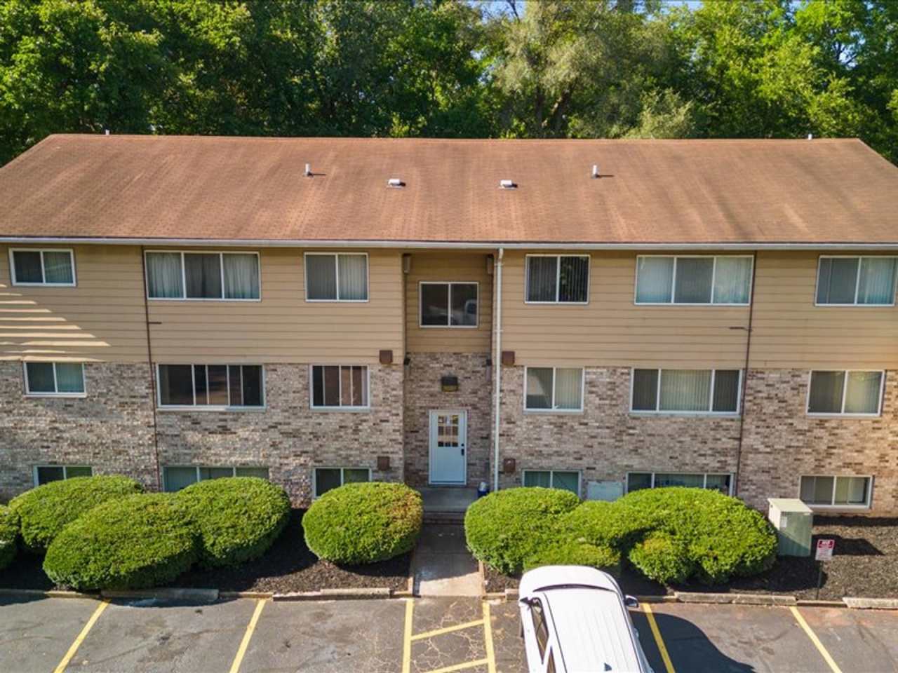 Sugar Pine Apartments