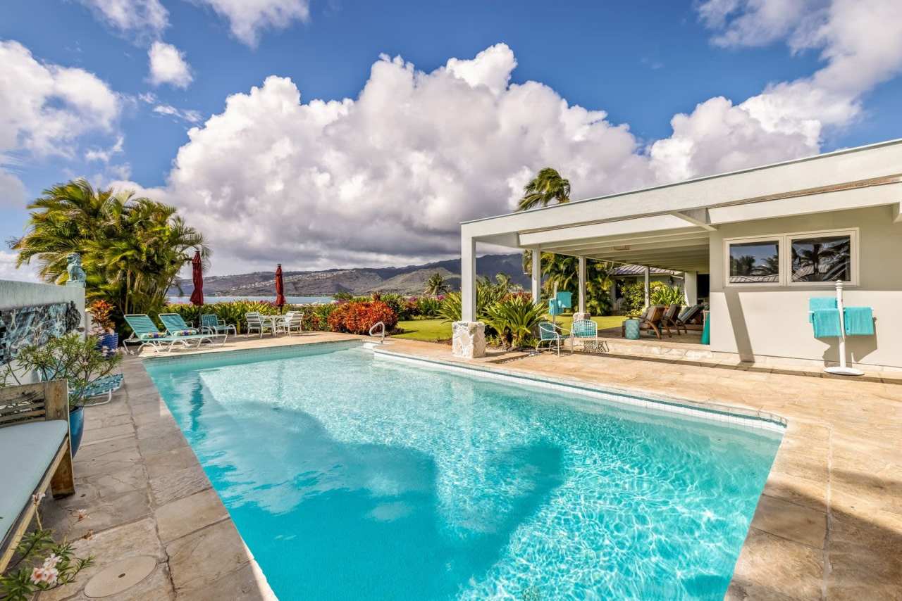 Exquisite haven in prestigious Portlock! AC, Ocean Views, Pool, Hale Ola