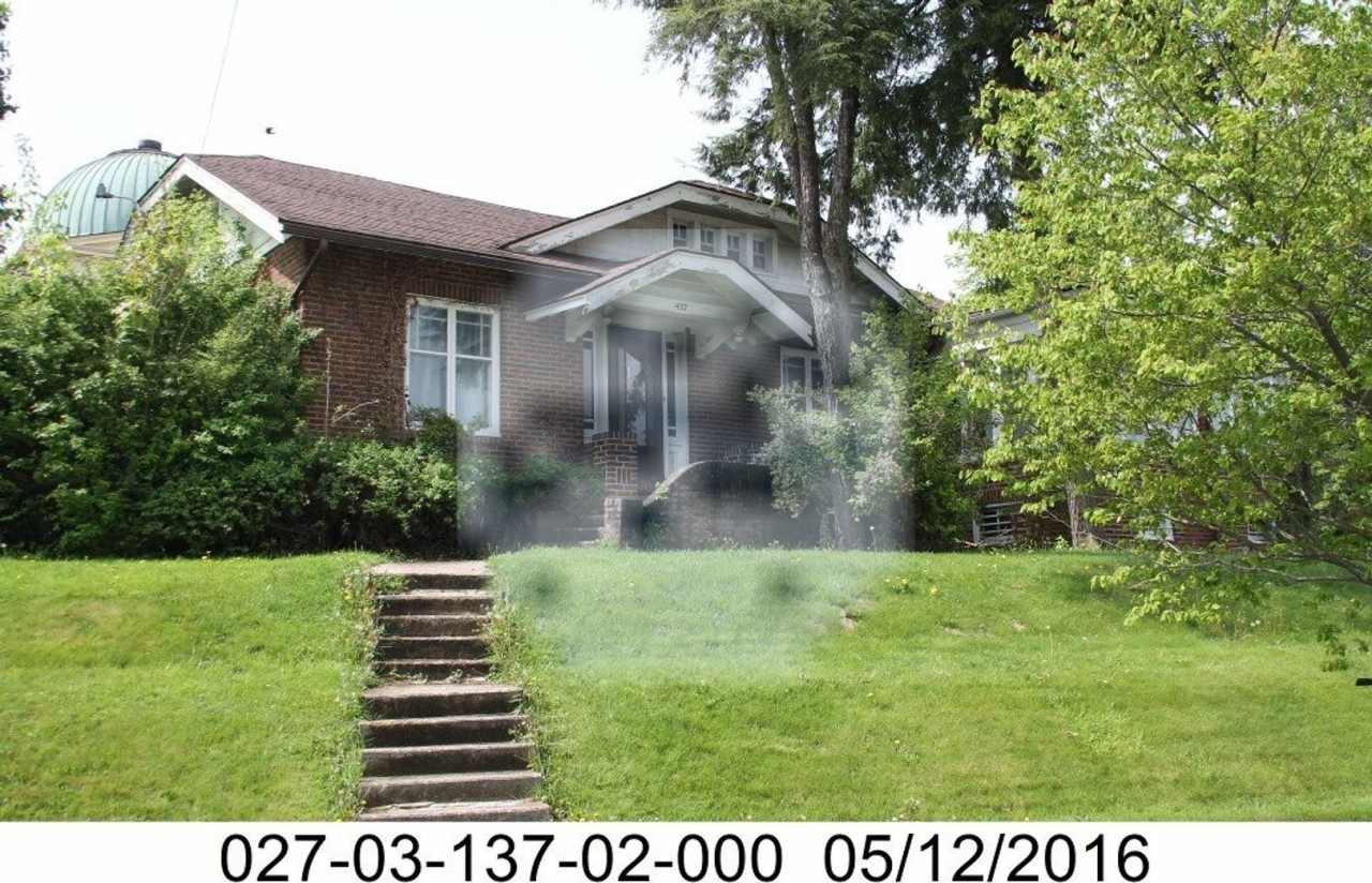 Brick Home W/ Garage