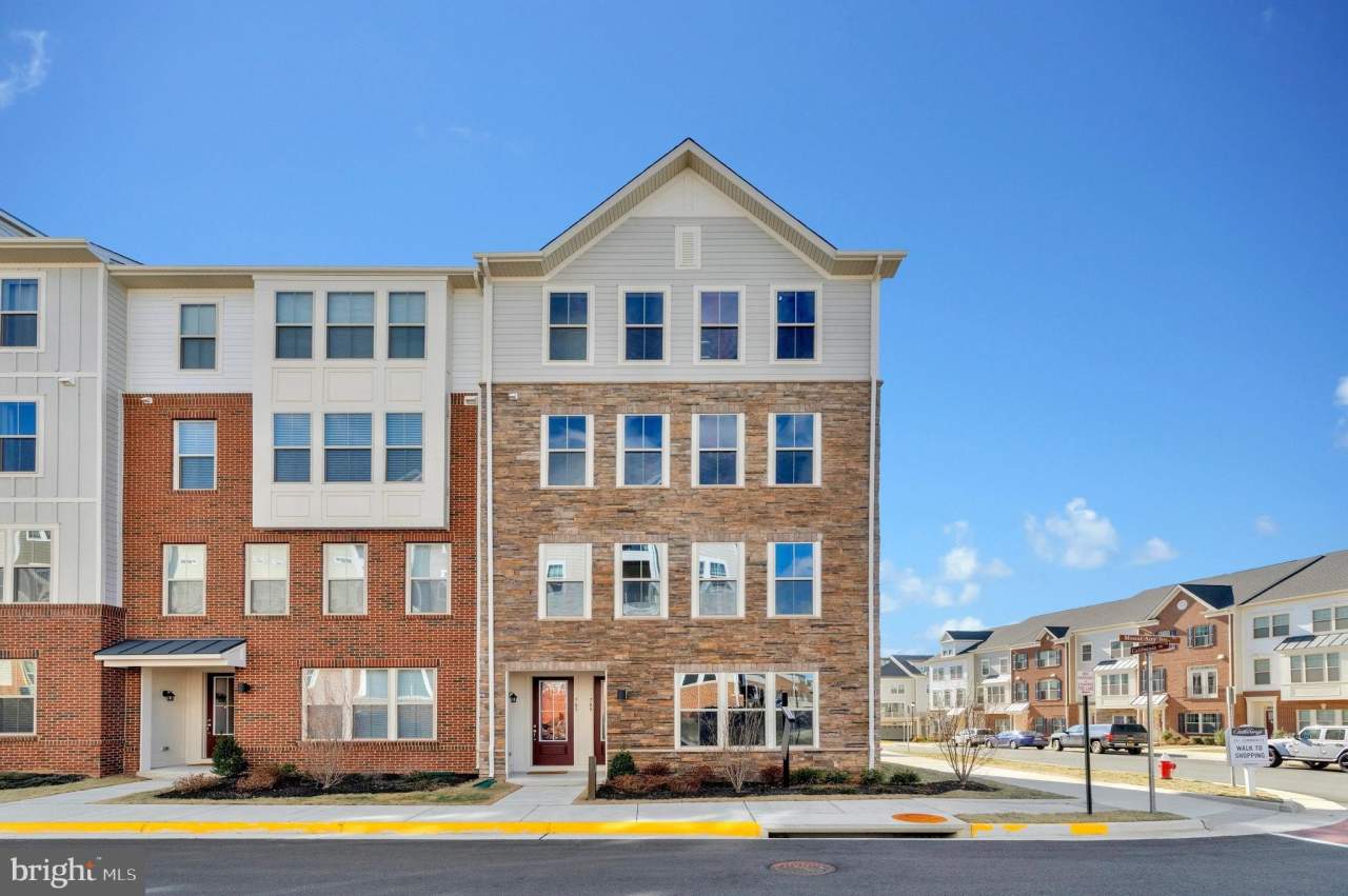 789 MOUNT AIRY TERRACE NE