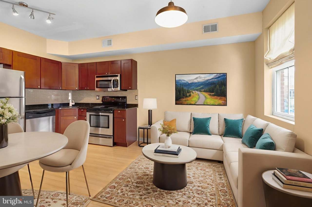 909 N 19TH Street unit: B