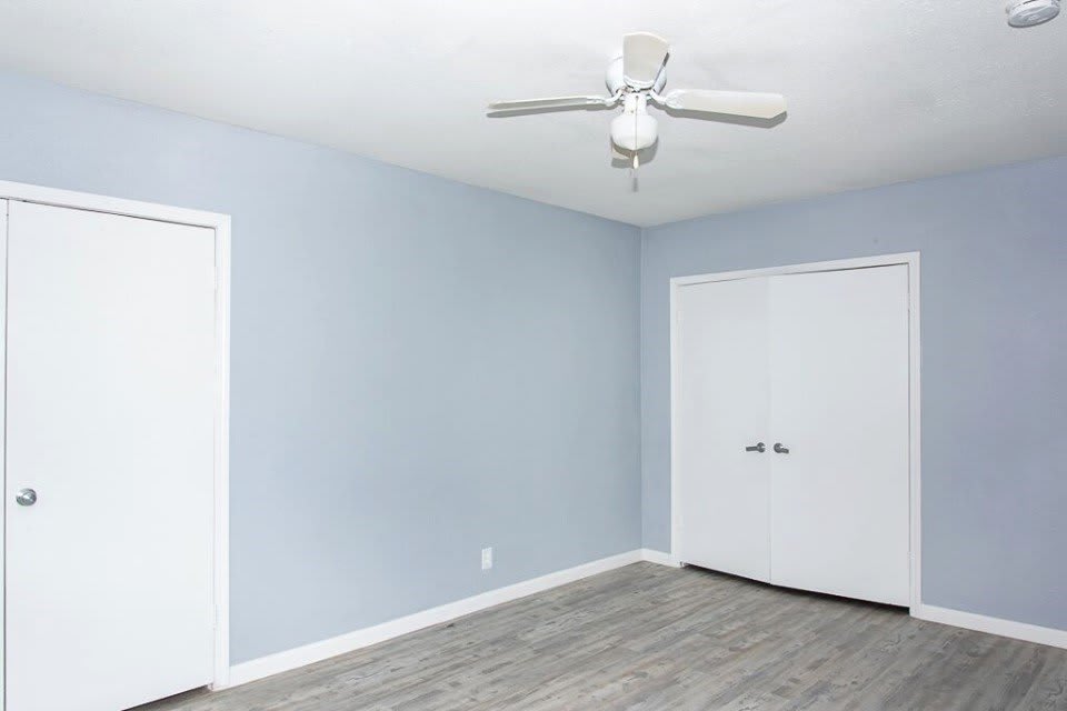 5826 S Alameda Street