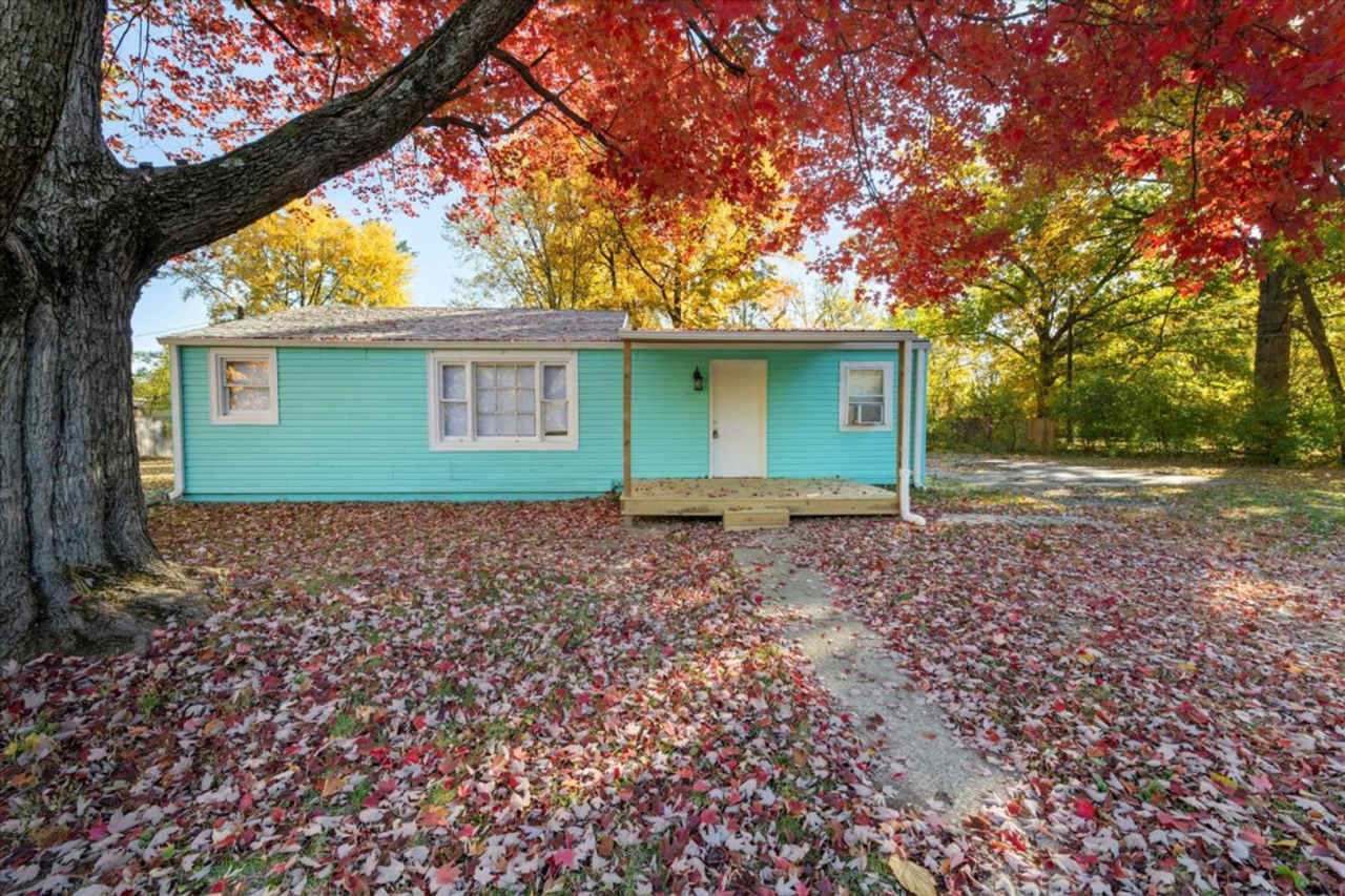 4159 Ridgeview Dr - $1,200/mo.