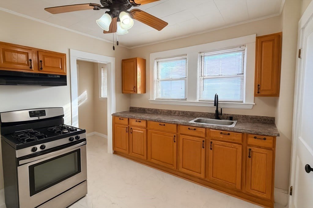 183 Willis Ave unit: 2