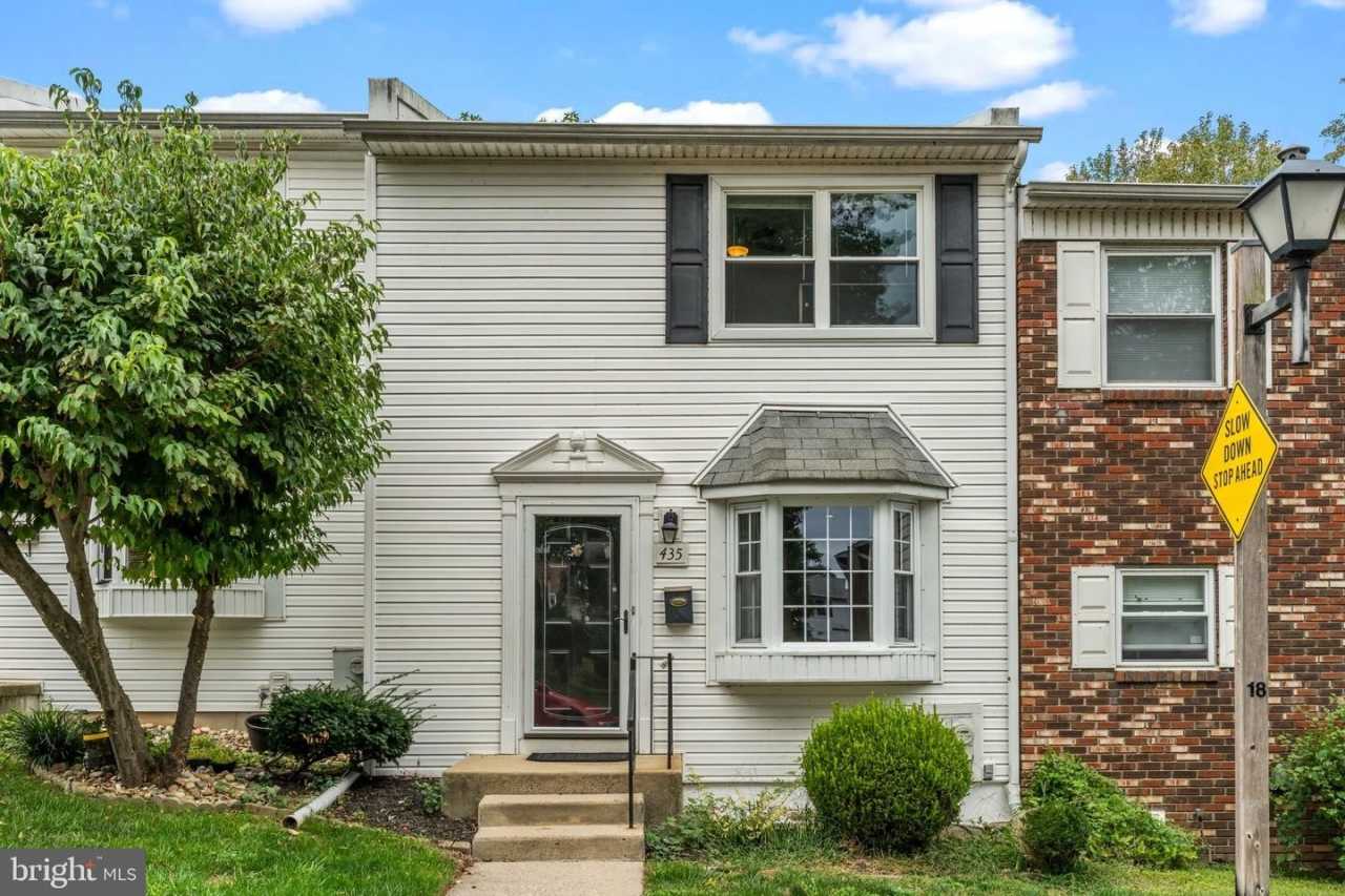 435 N MOUNT VERNON CIR