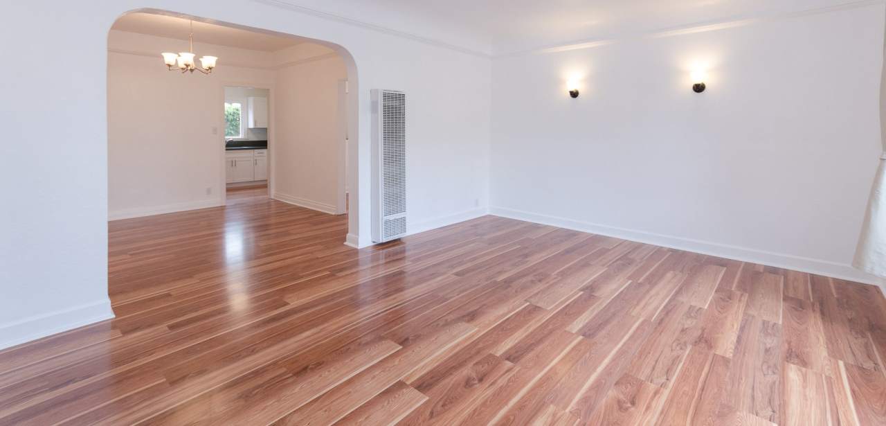 Large Spanish Style House in the Heart of L.A. with large outdoor patio!