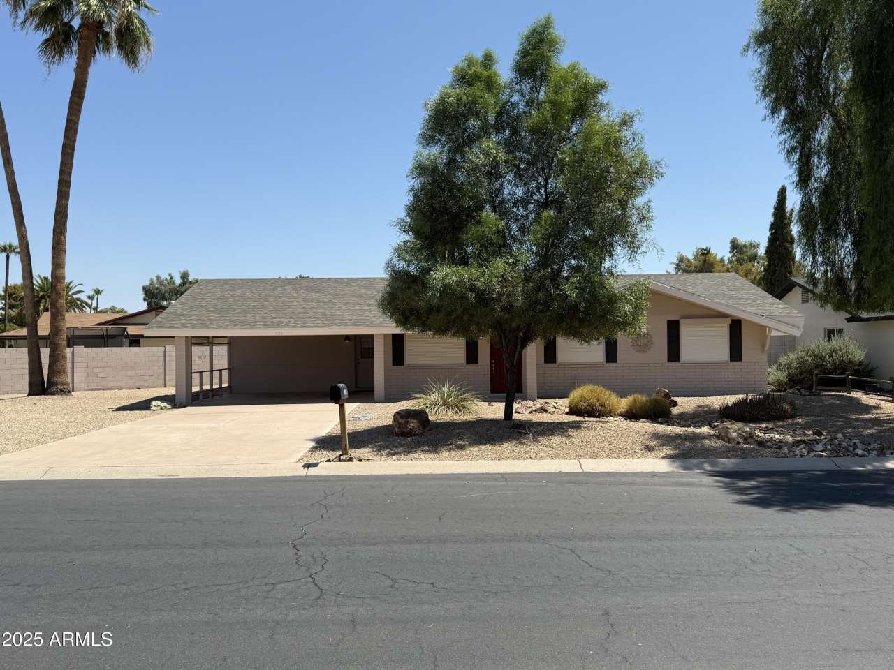 101 S FLORENCE Avenue