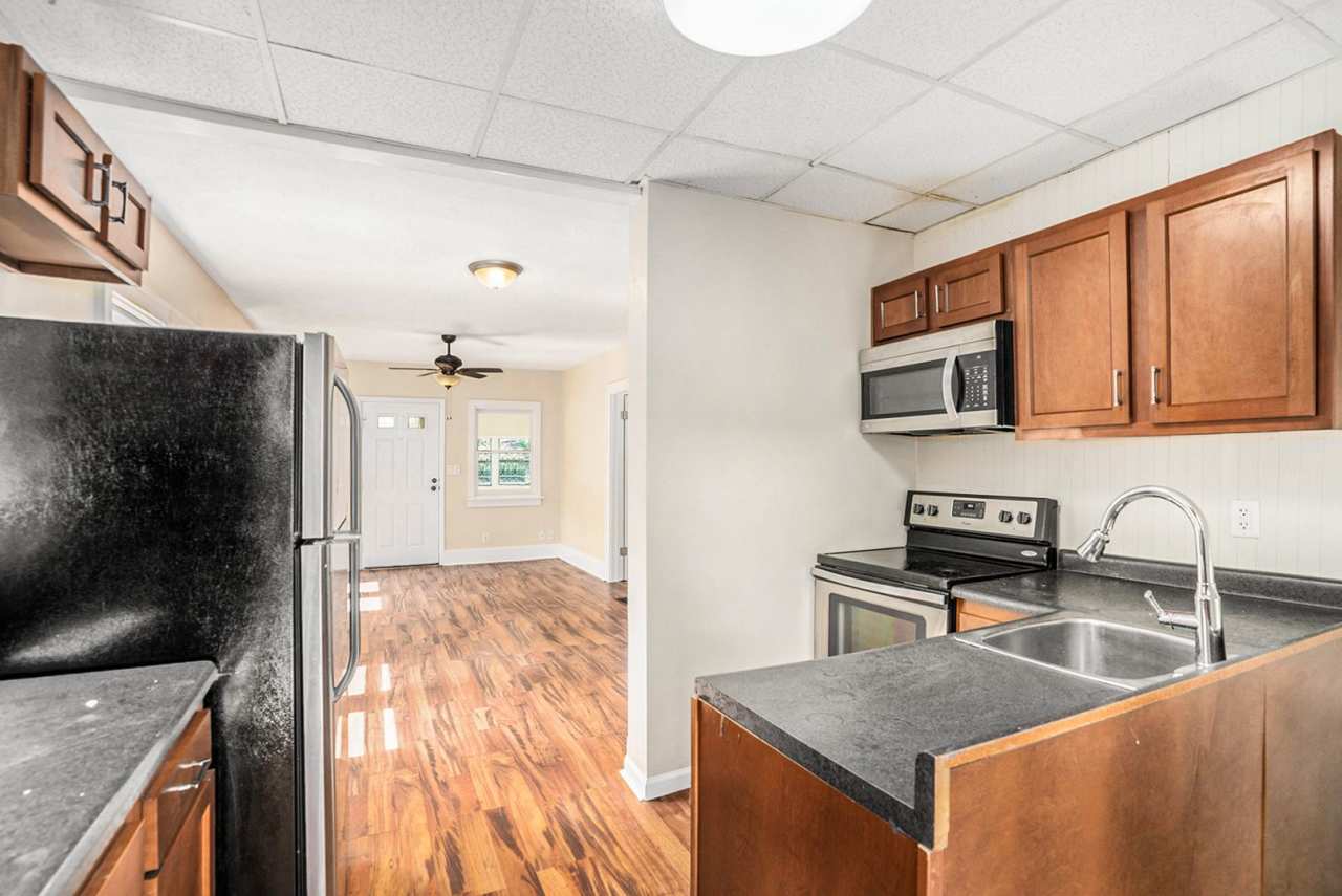 $1350 Eastwood 2-Bed/1-Bath Ranch, Basement, Large, Fenced yard - Ask about our no security deposit option!