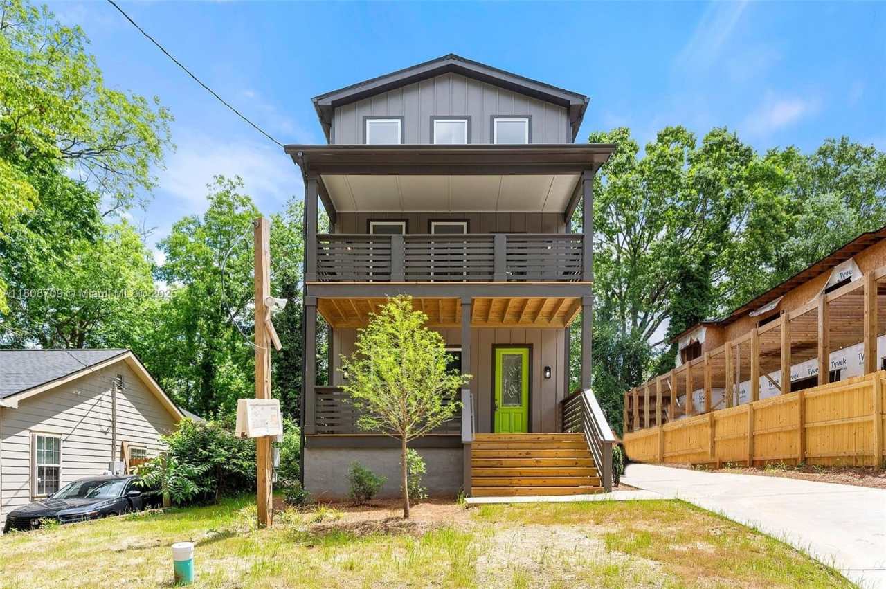 1016 Welch Street SW