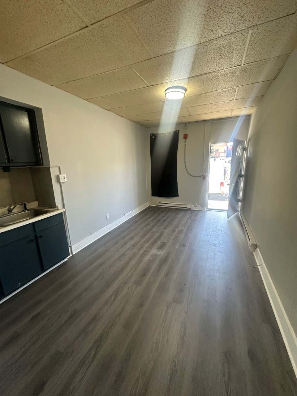 1521 Wakeling Street - 1F