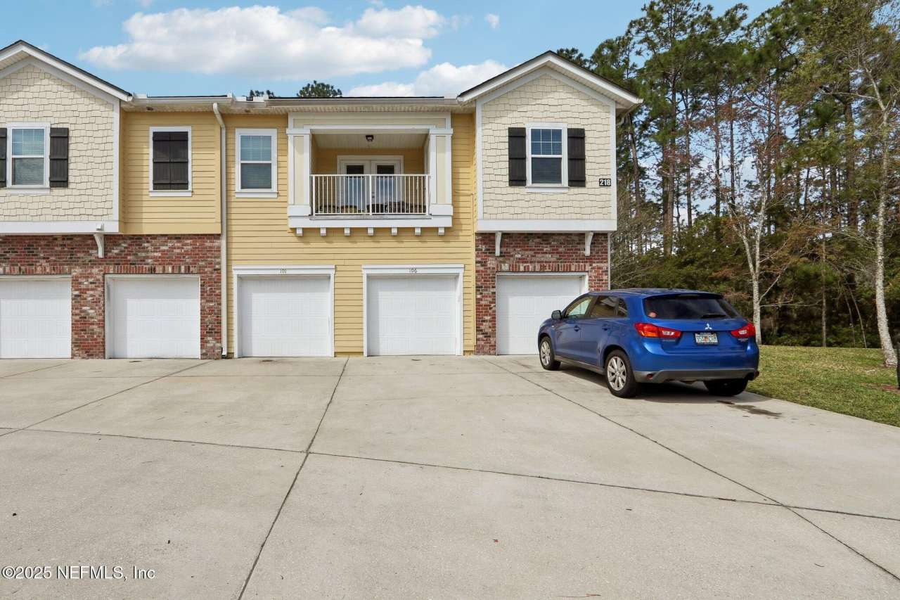 218 LARKIN Place unit: 106