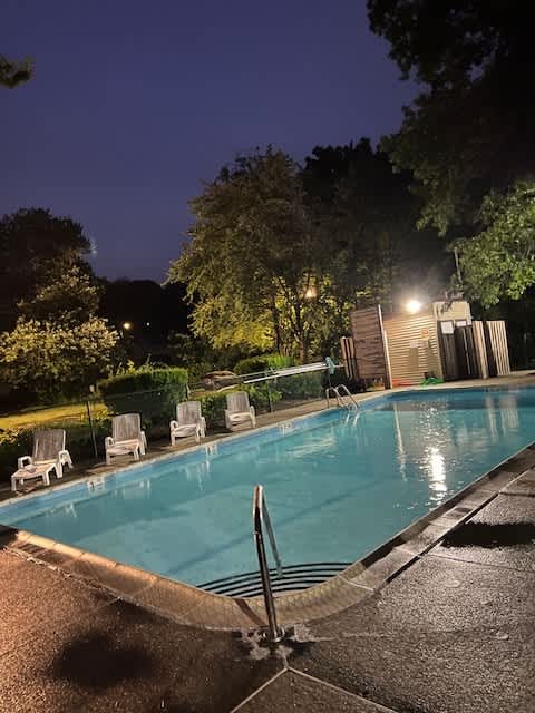 3699 Broadbridge Avenue