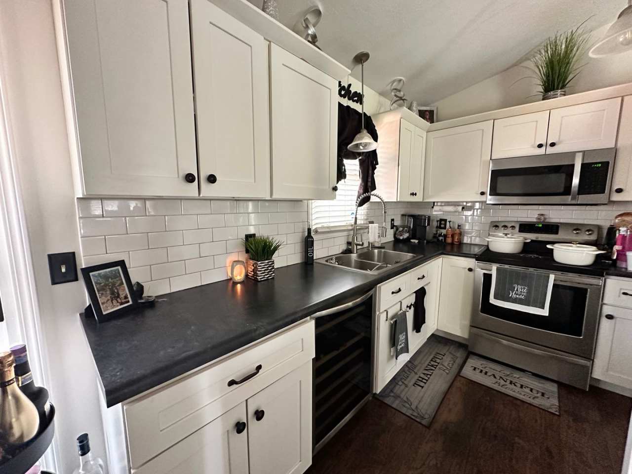 3 bedroom, 2 Full Bathroom Single Family Home Near Borgess Hospital