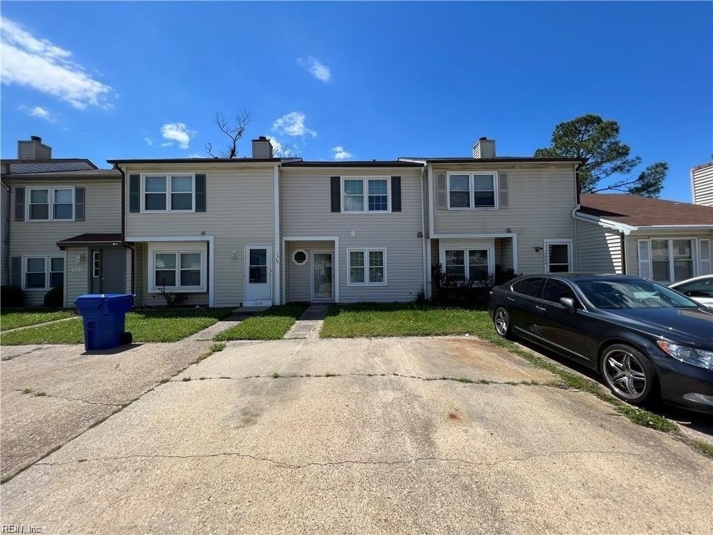 1057 Commonwealth Place