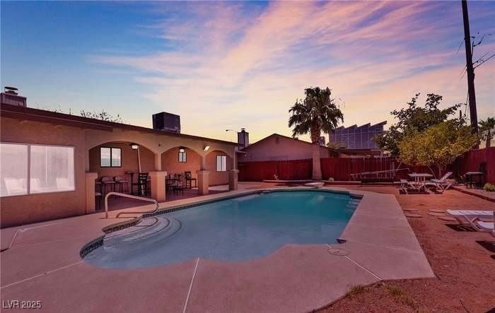 4287 Twilight Street