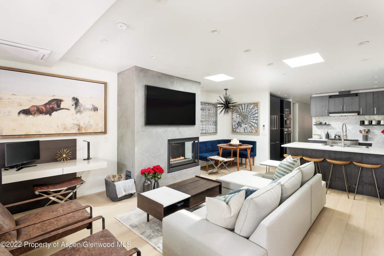 450 S Original Street unit: 8