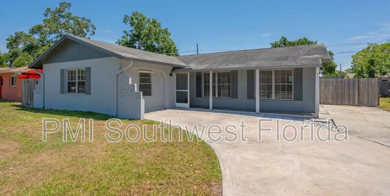 3915 Allan Pl