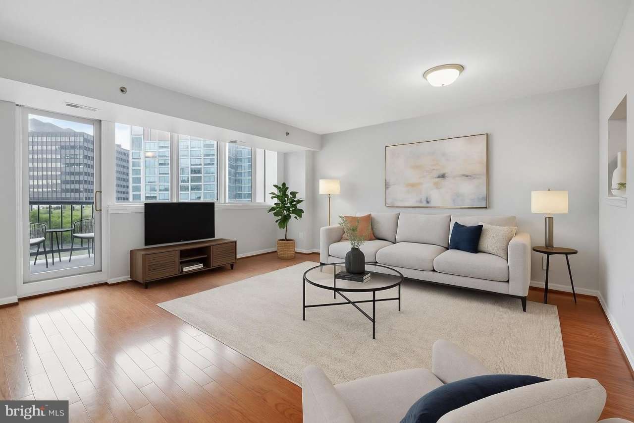1805 CRYSTAL DRIVE