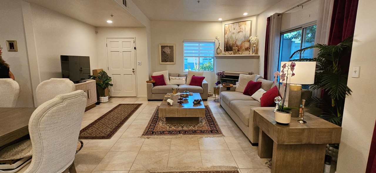 Charming 3-Bedroom Townhome in Prime Pasadena Location