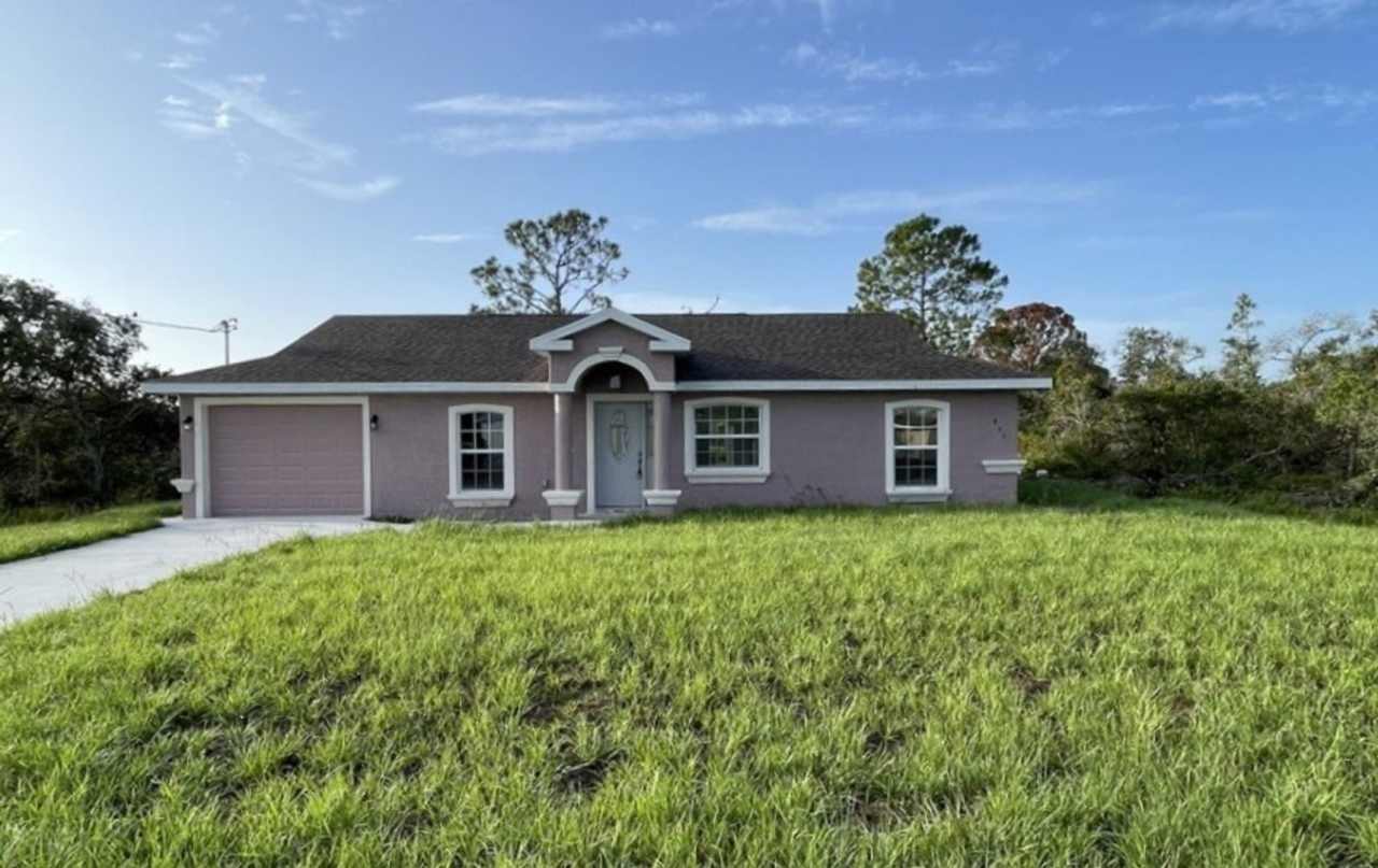 3/2/1 Single Family Home Available – Cozy, Peaceful Living in Lake Placid