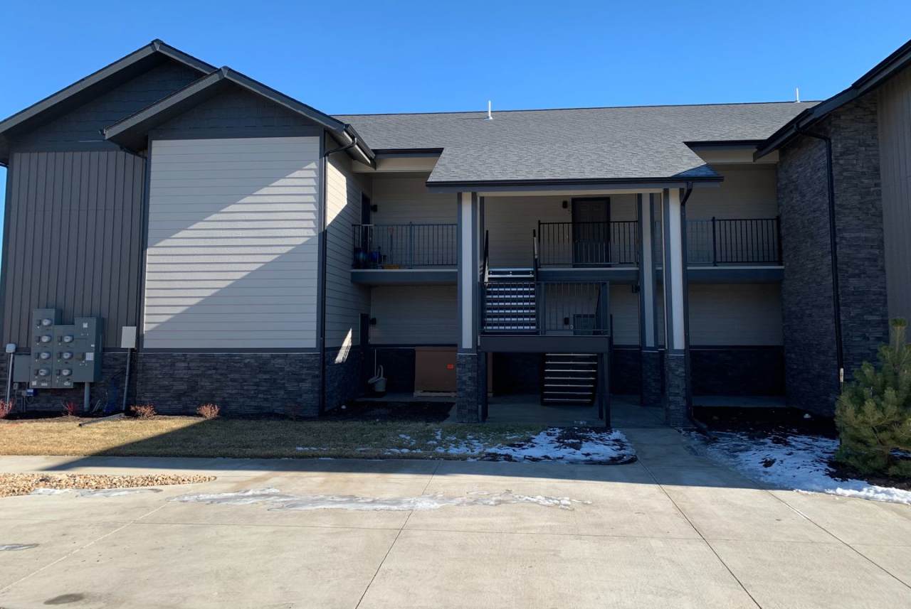 Fantastic Condo on Windsor Lake