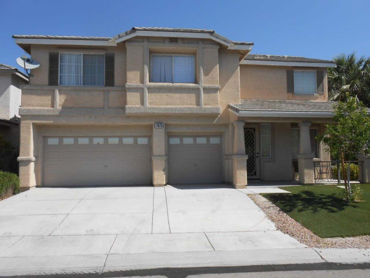 Beautiful 4 Bedroom Home in Summerlin